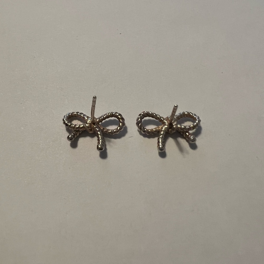 Sterling bow earrings
